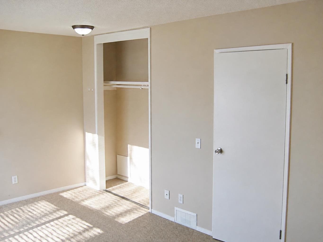 69, 5425 Pensacola Crescent SE