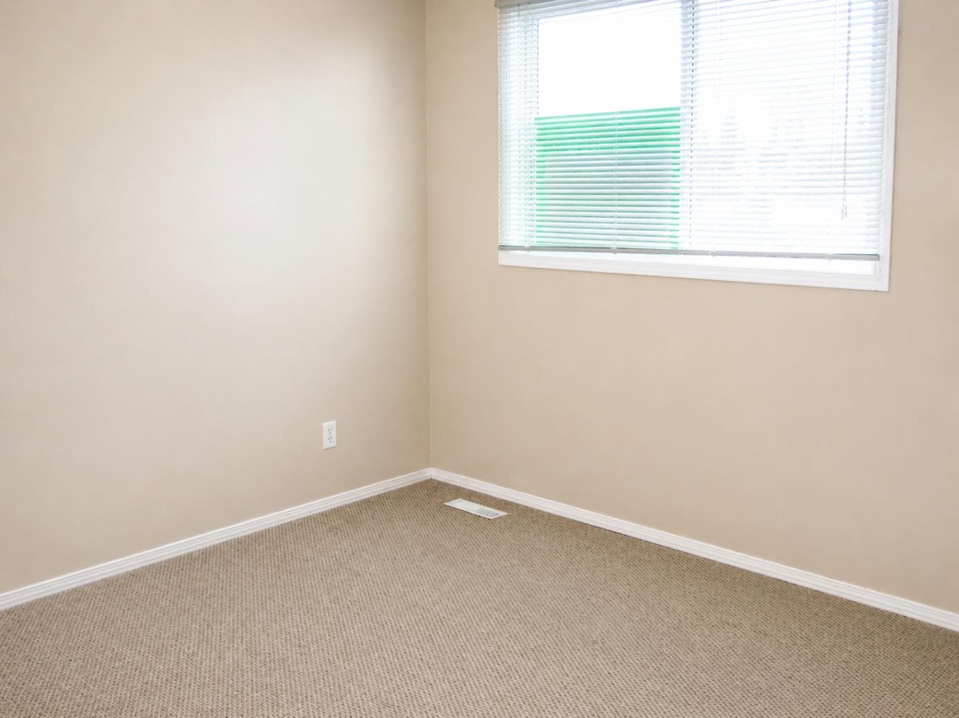69, 5425 Pensacola Crescent SE