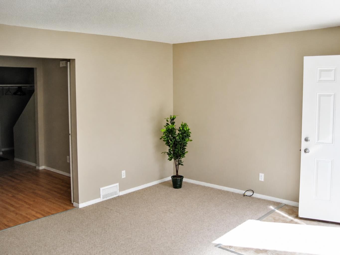 69, 5425 Pensacola Crescent SE