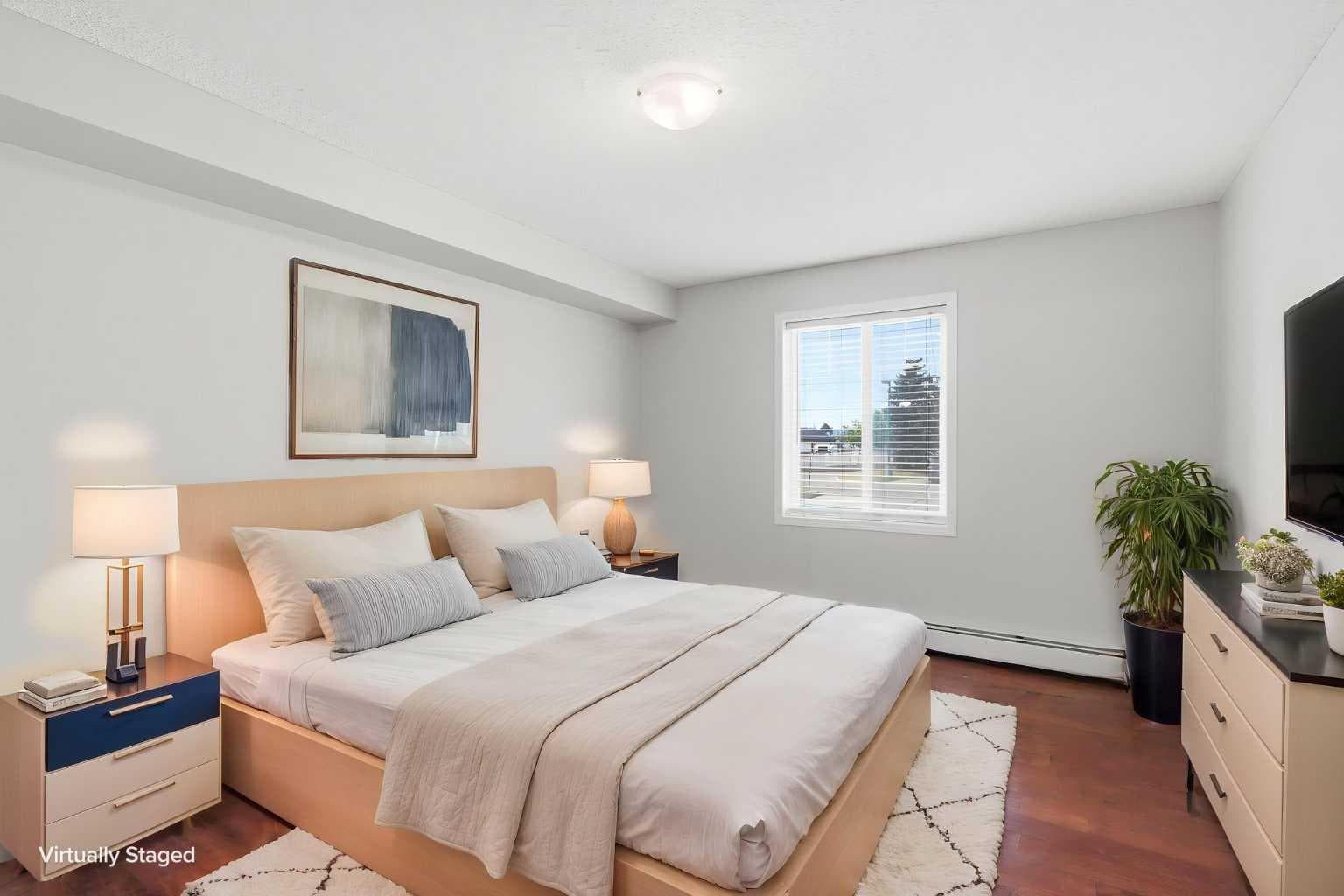 102, 17 Country Village Bay NE