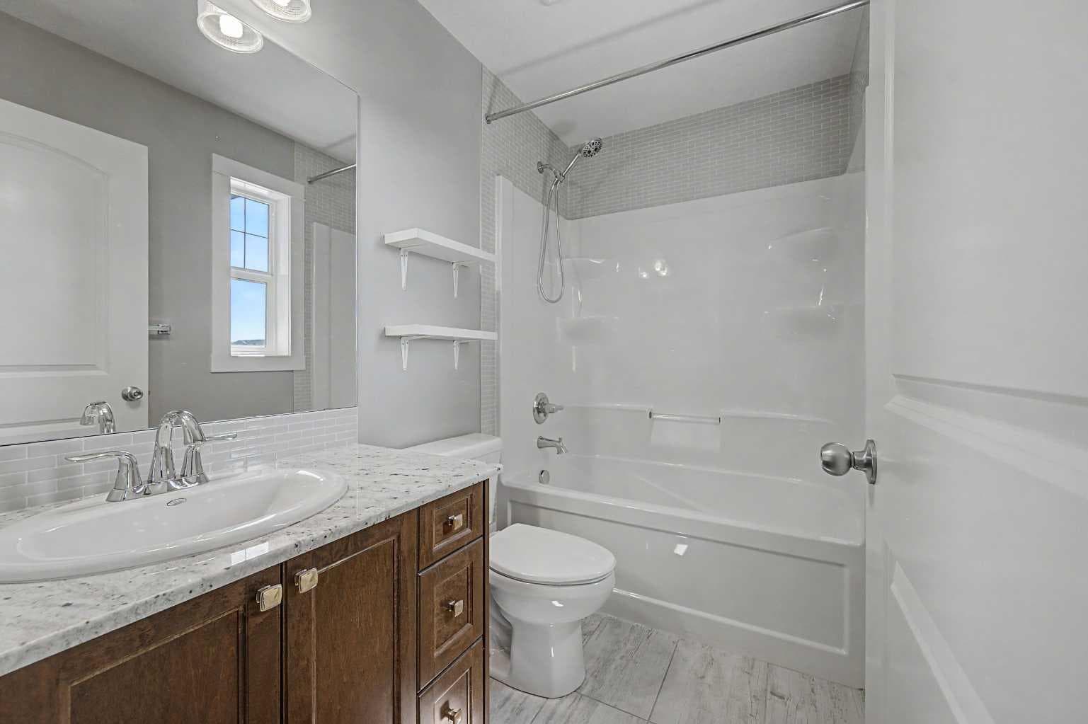 604 Midtown Place SW