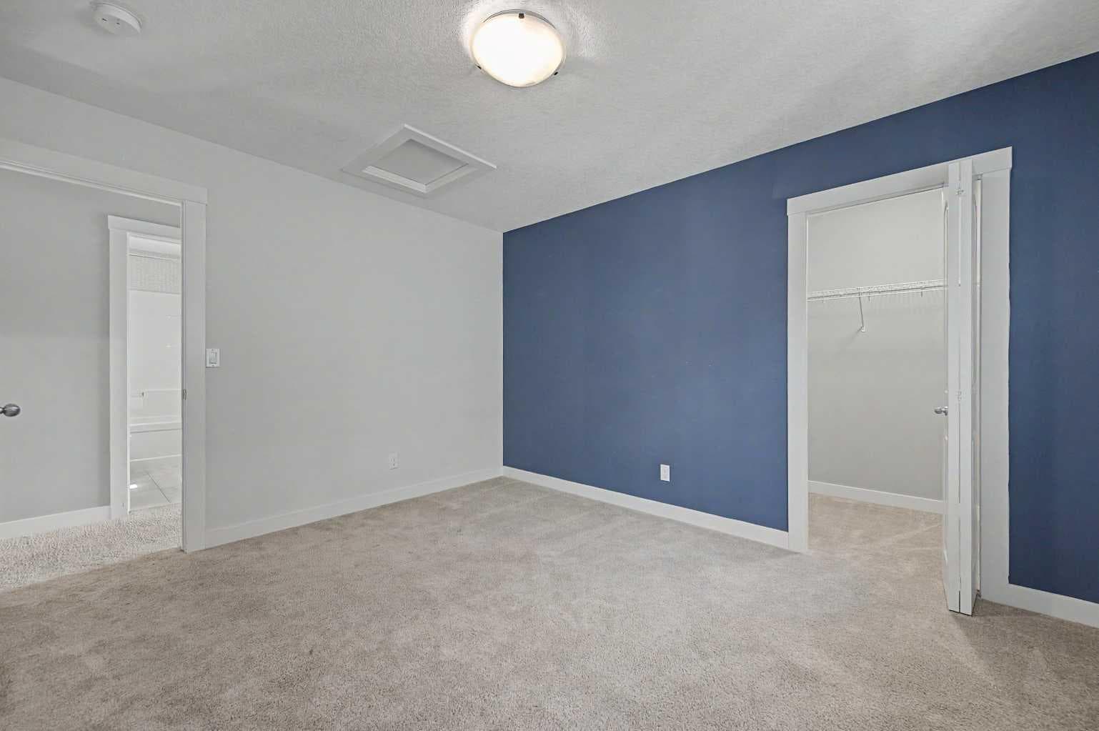 604 Midtown Place SW