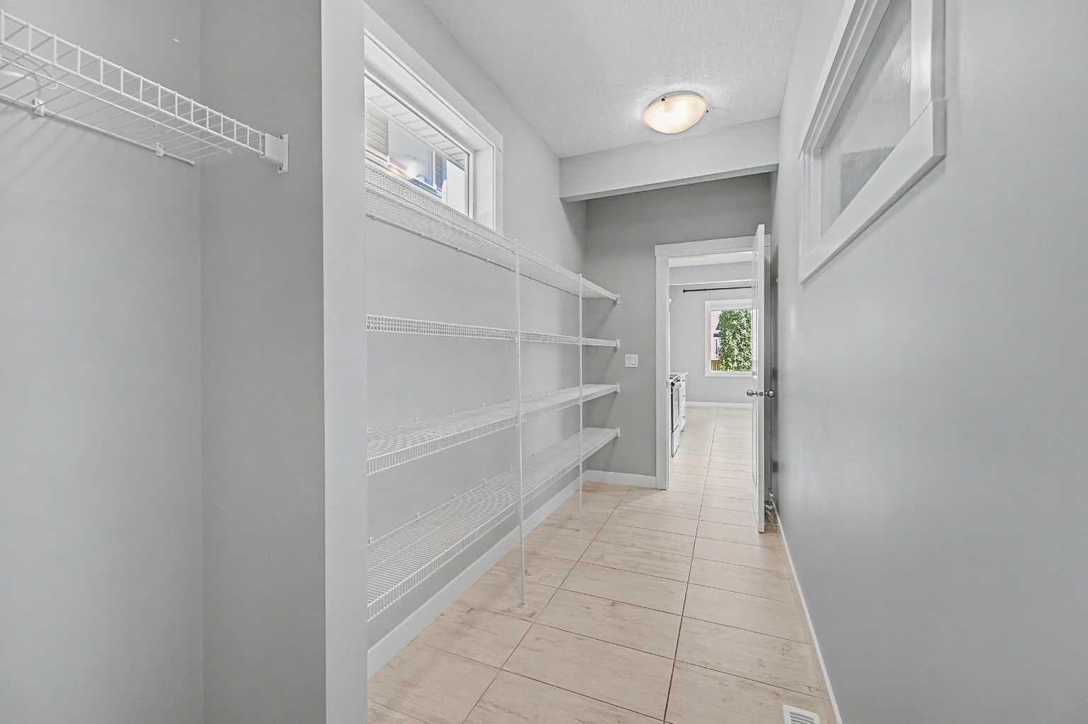 604 Midtown Place SW