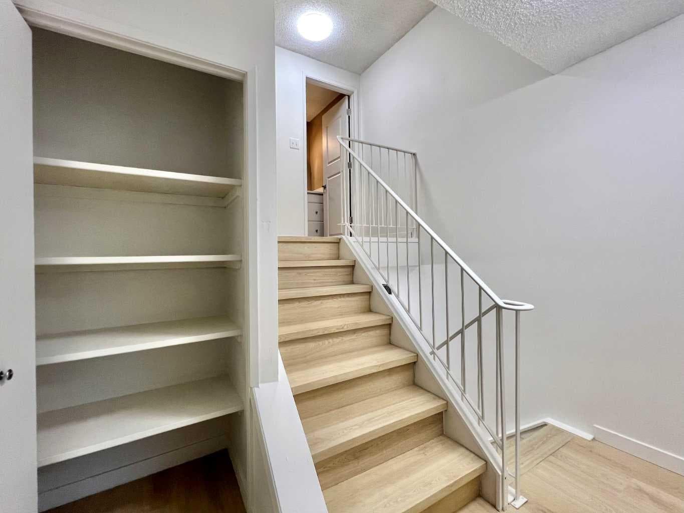 58 Canterbury Gardens SW