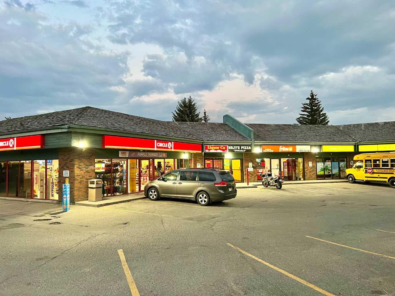 58 Canterbury Gardens SW