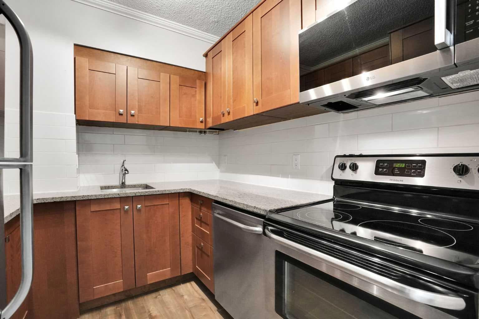 203, 1720 13 Street SW