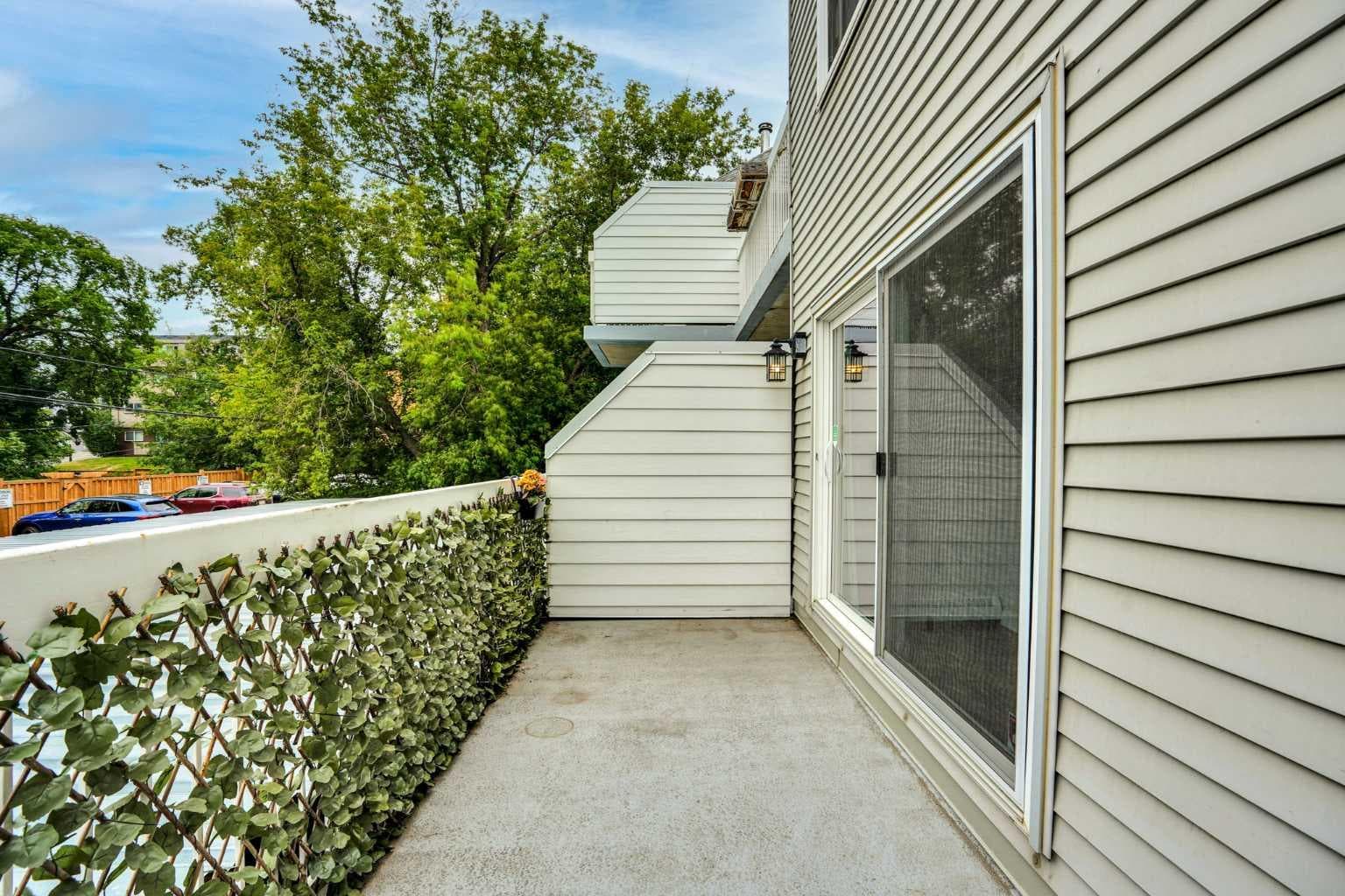 203, 1720 13 Street SW