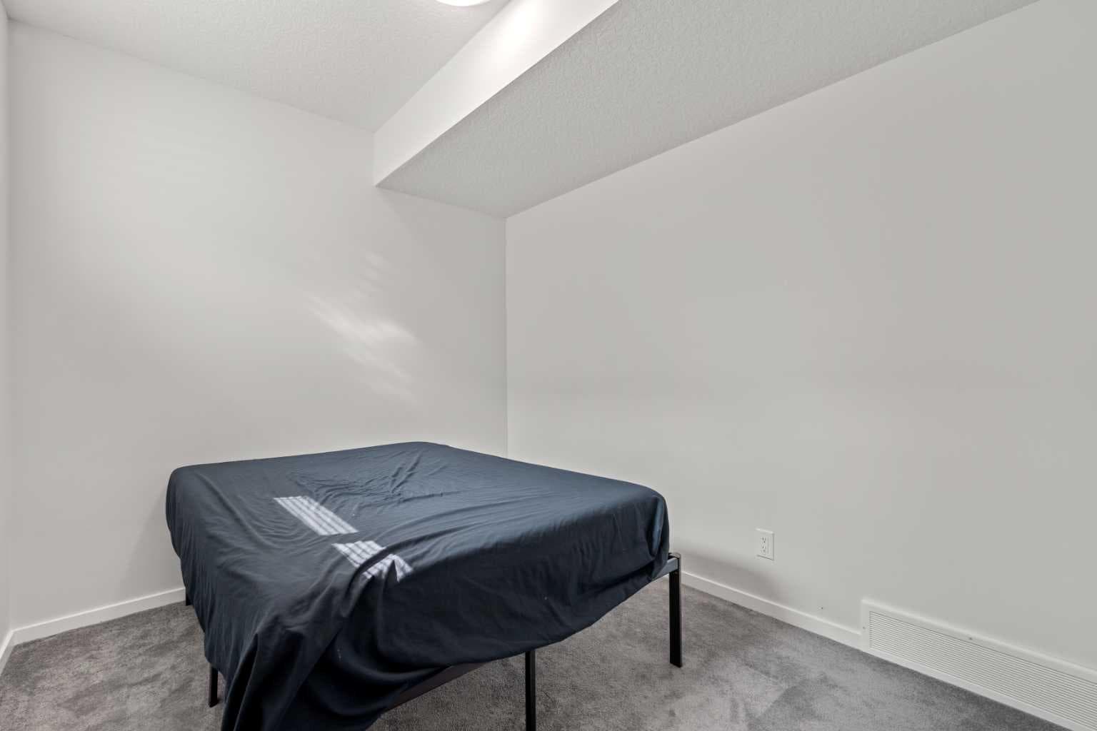 120 Carringford Road NW