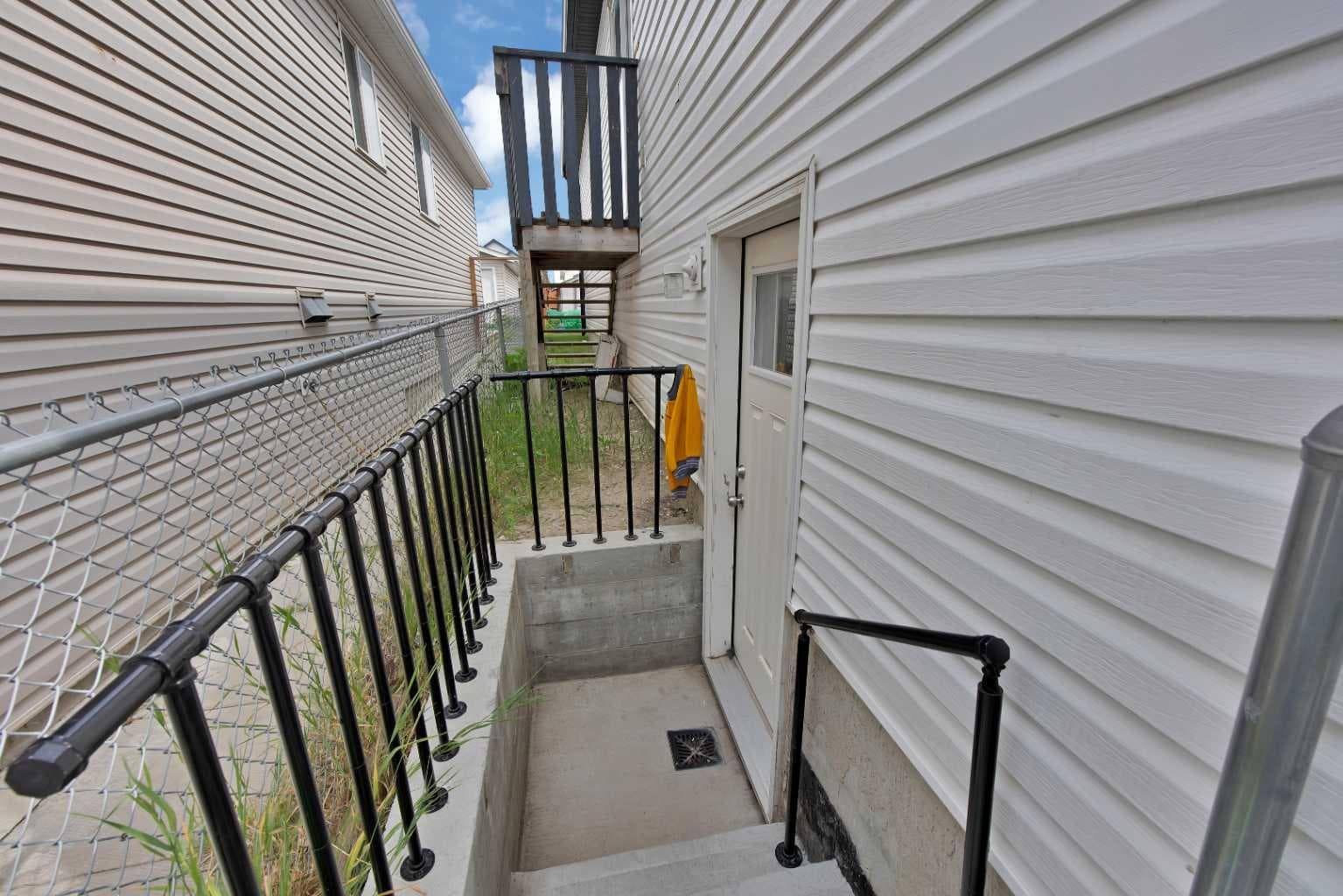155 Taralea Gardens NE