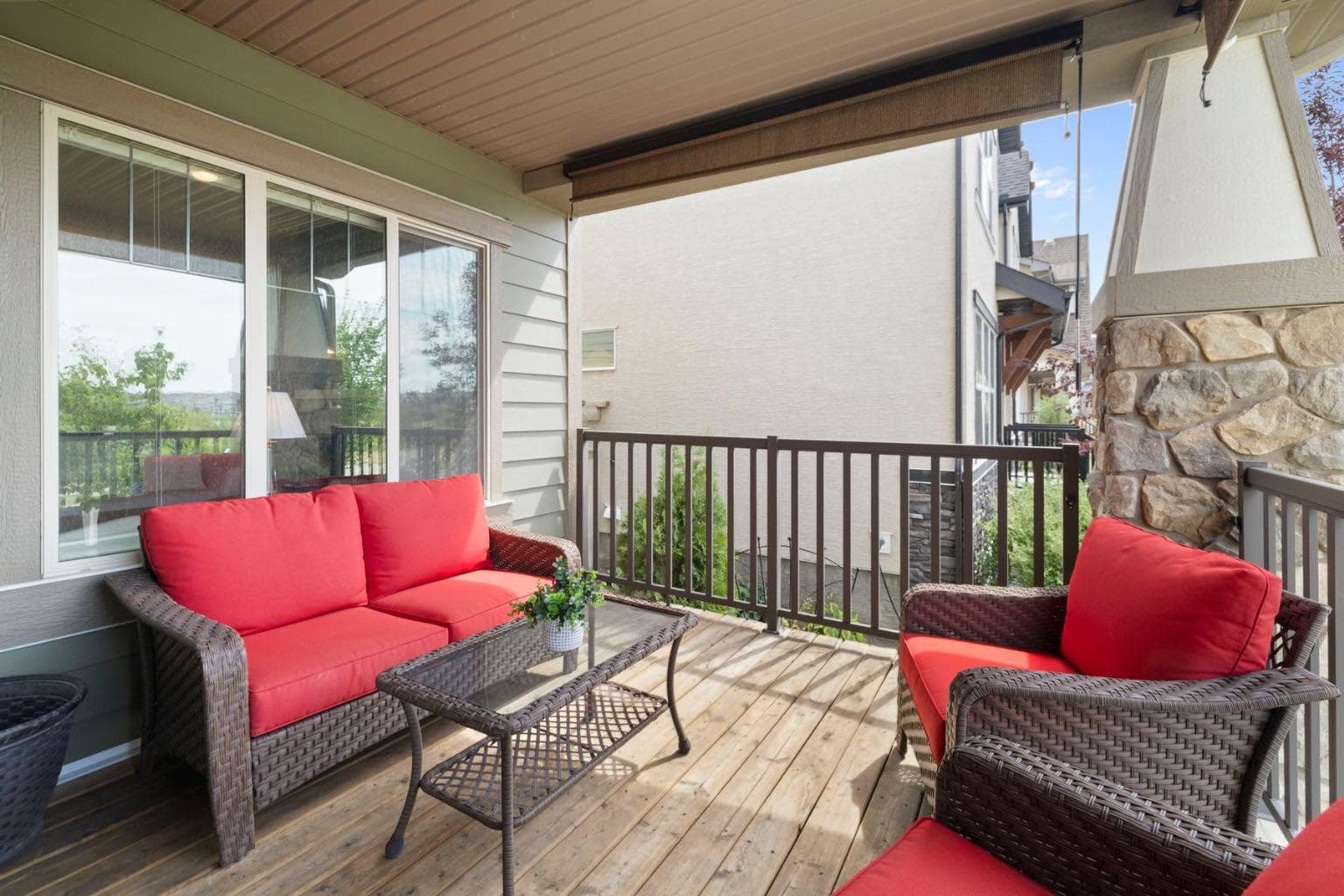 719 Mahogany Boulevard SE