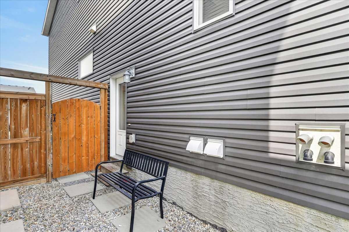 97 Seton Manor SE