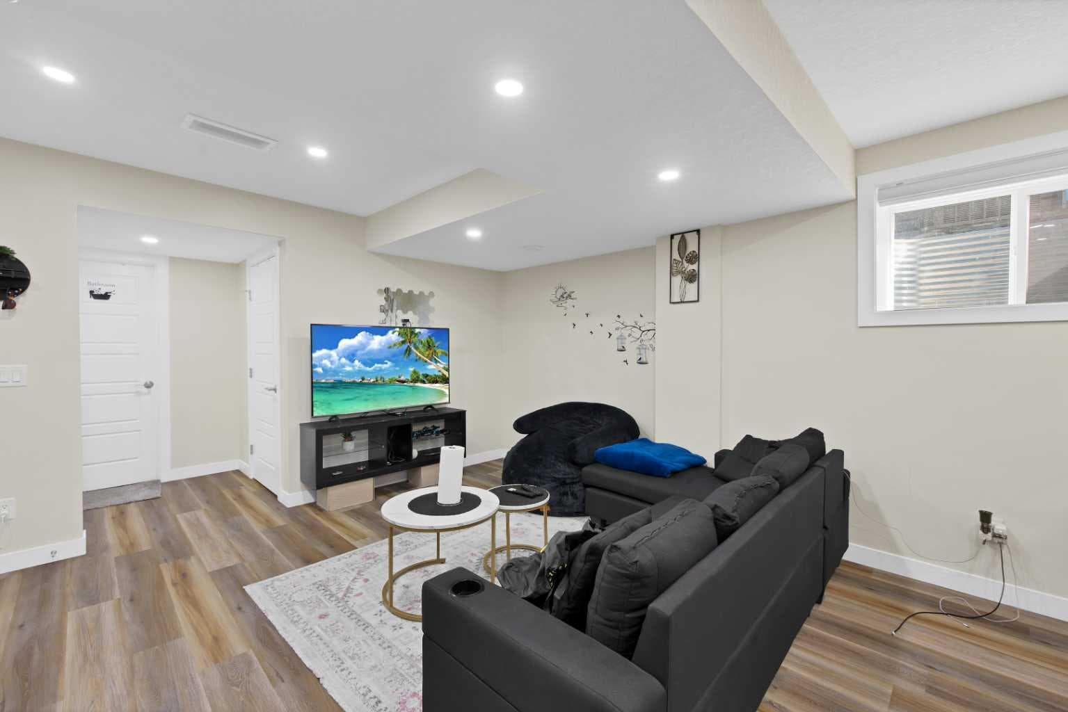 237 Cornerstone Manor NE