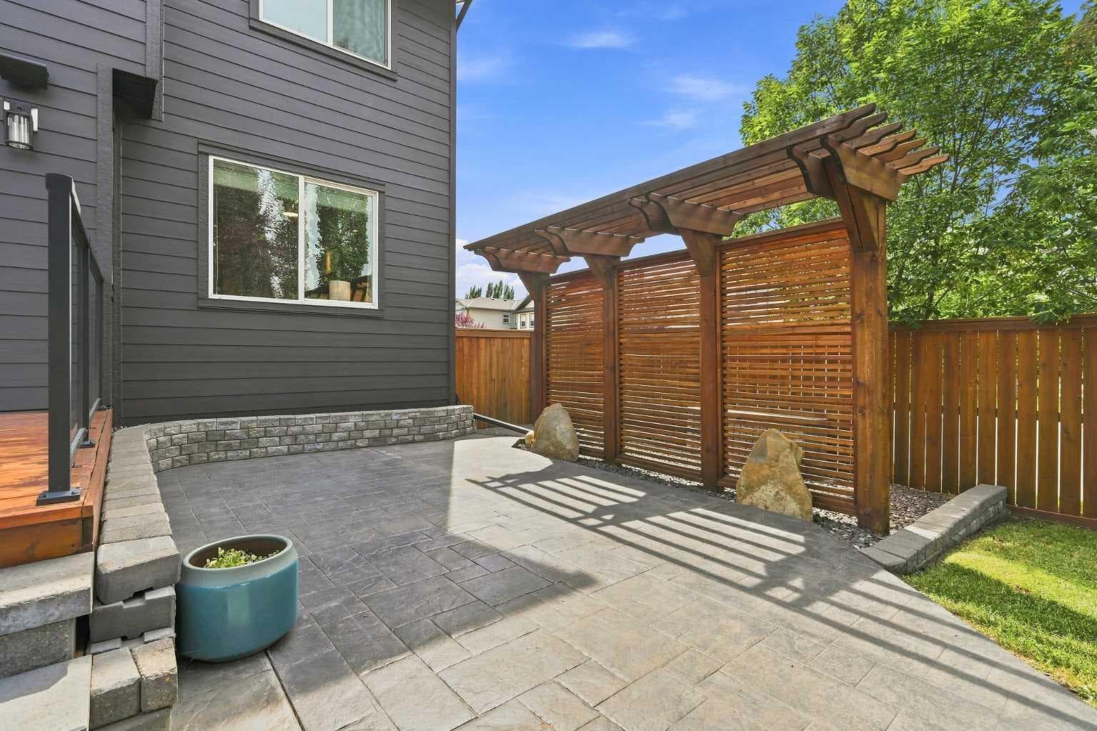 4 Silverado Saddle Court SW