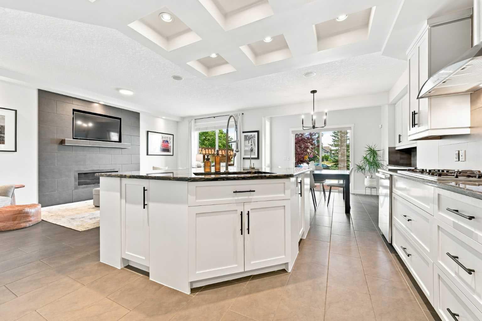 4 Silverado Saddle Court SW