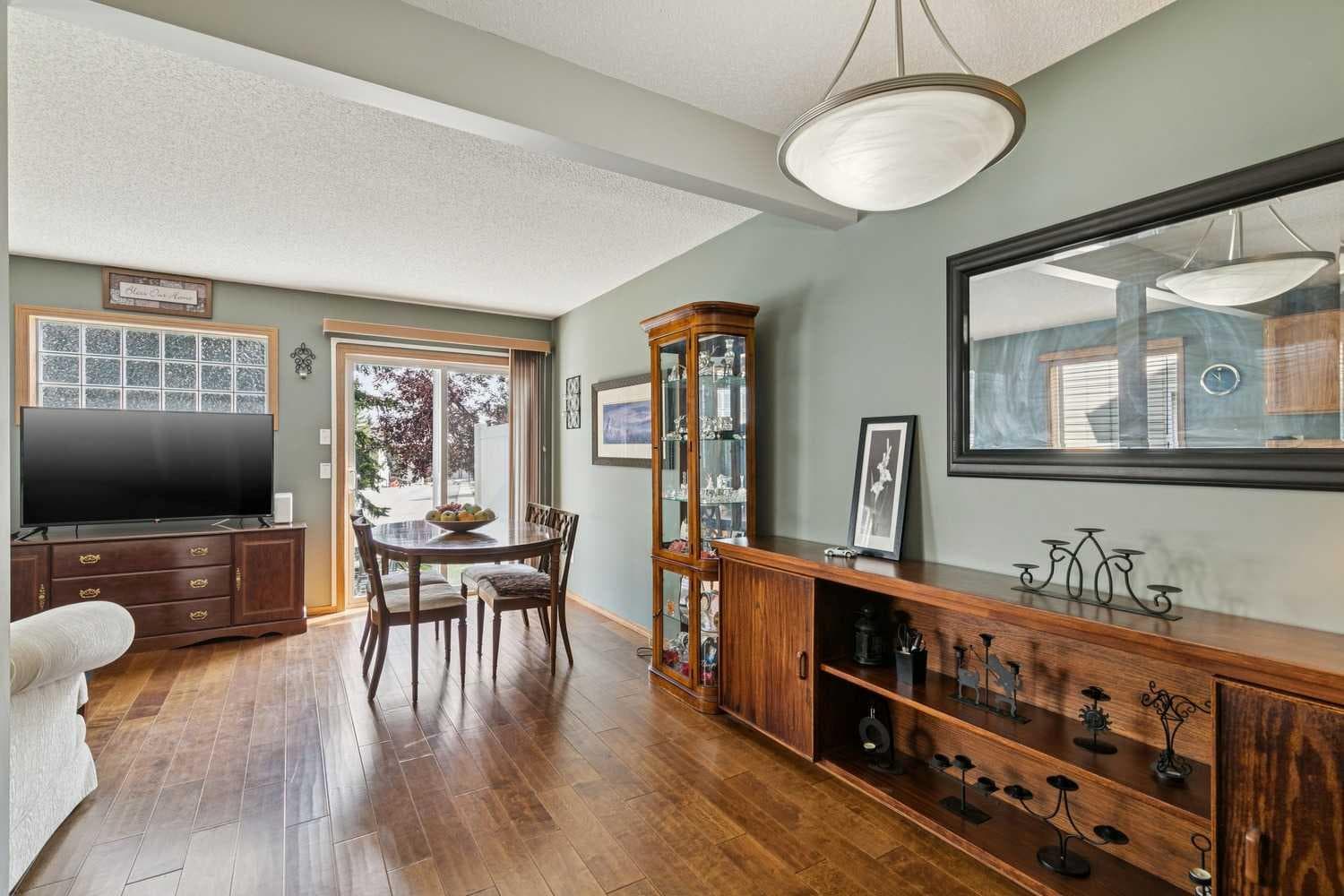 148 Everstone Drive SW