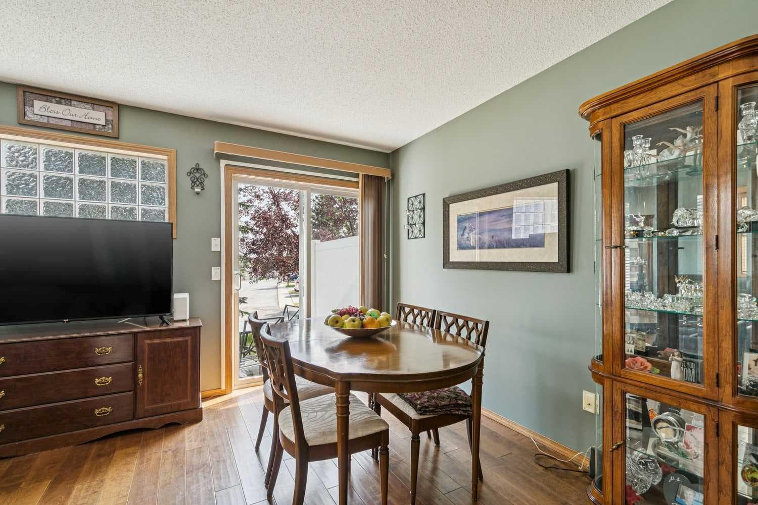 148 Everstone Drive SW