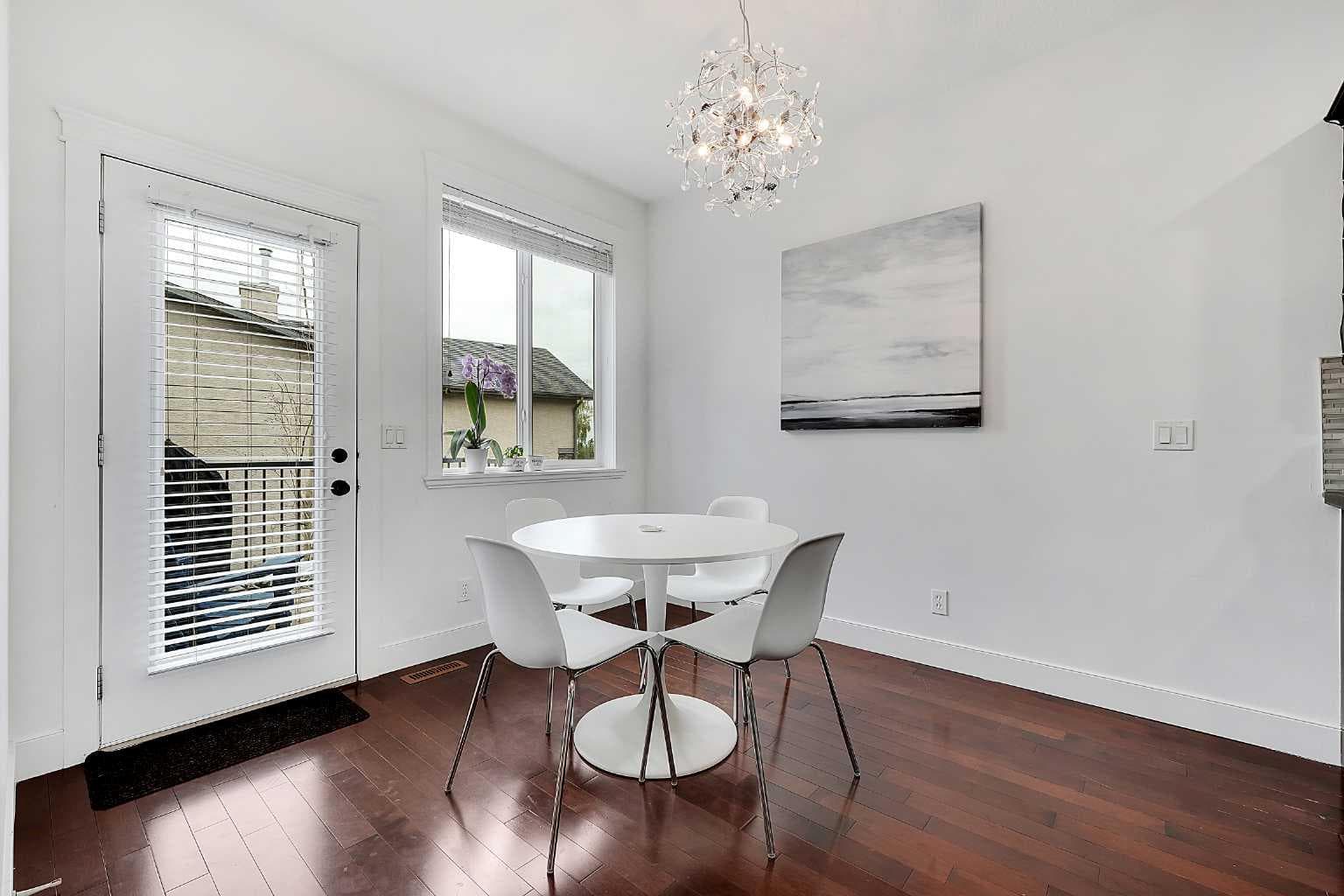 6 Aspen Stone Mews SW
