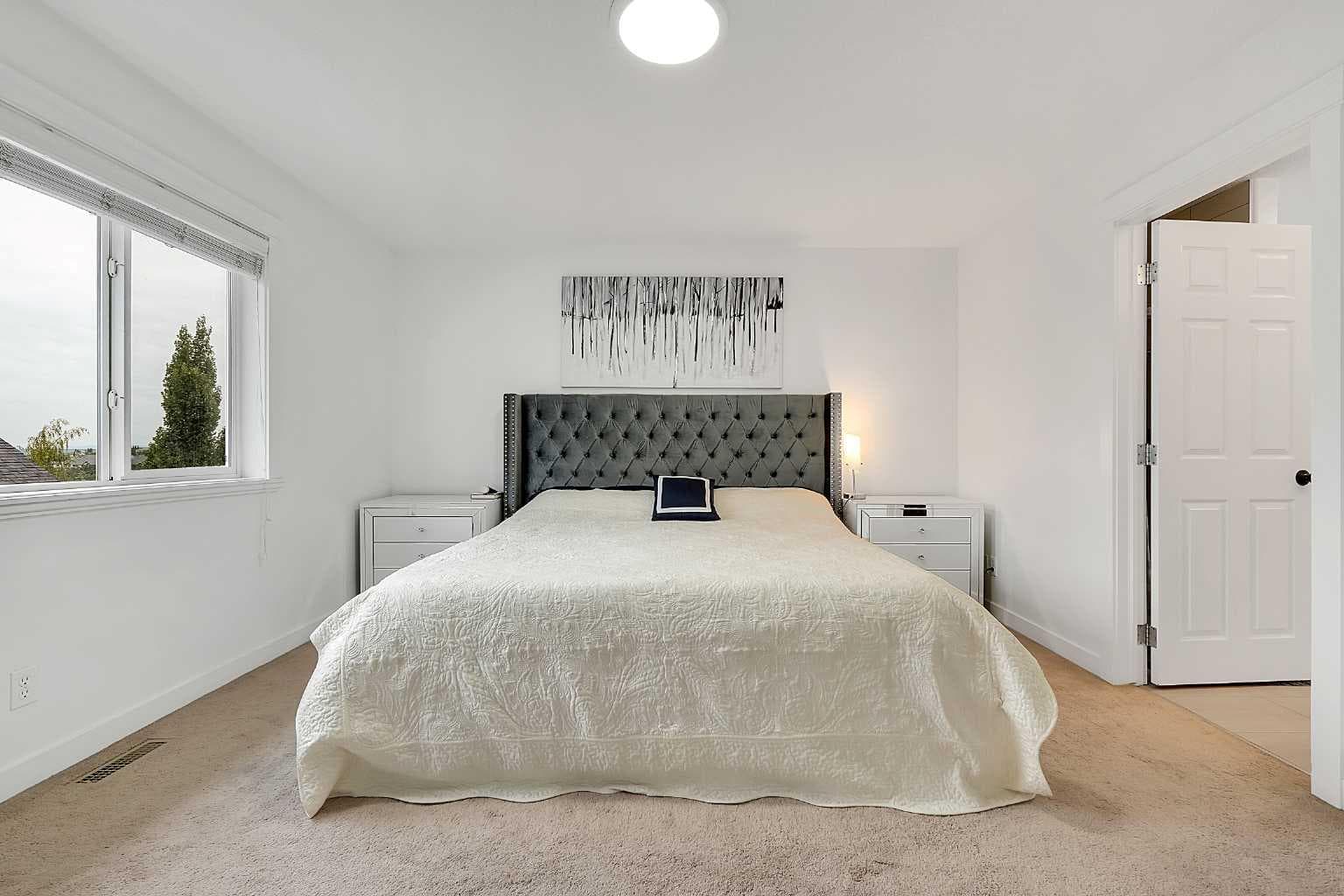 6 Aspen Stone Mews SW