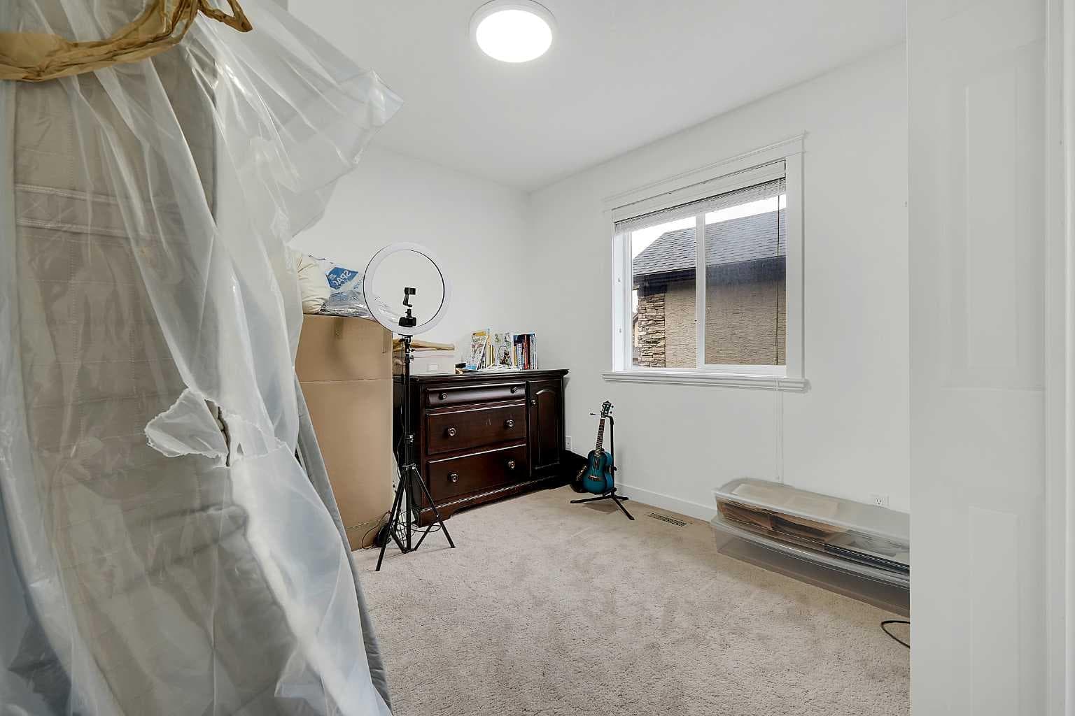 6 Aspen Stone Mews SW