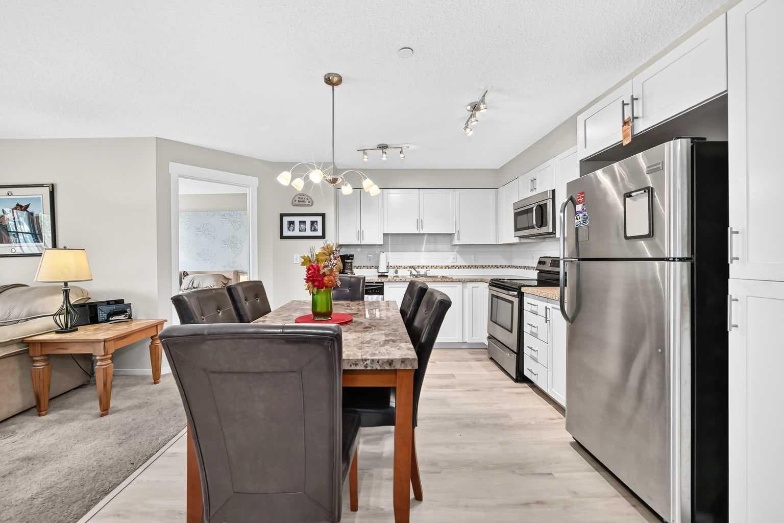 5210, 279 Copperpond Common SE