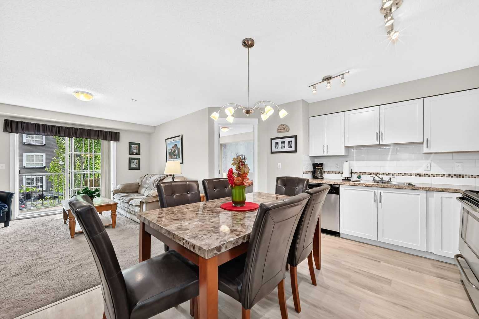5210, 279 Copperpond Common SE