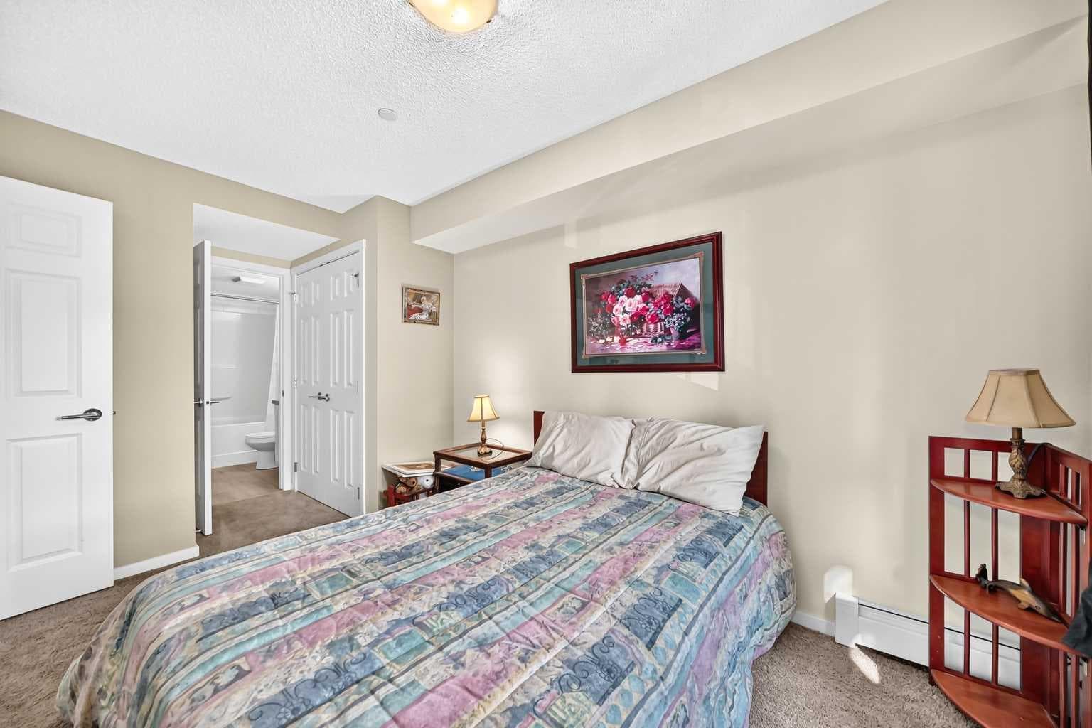 5210, 279 Copperpond Common SE