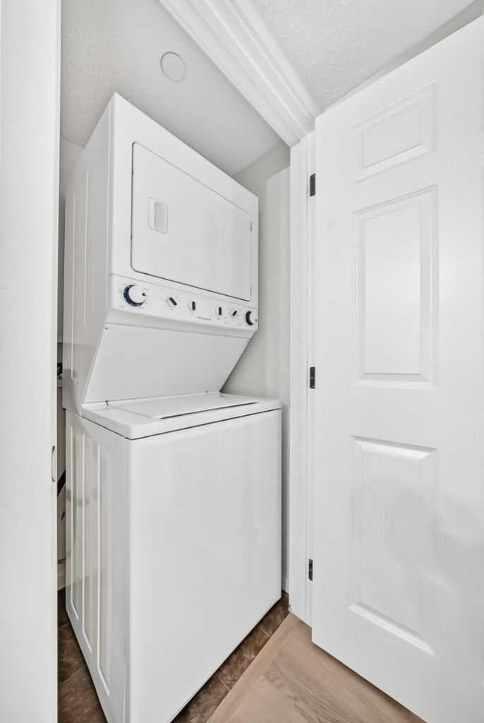 5210, 279 Copperpond Common SE