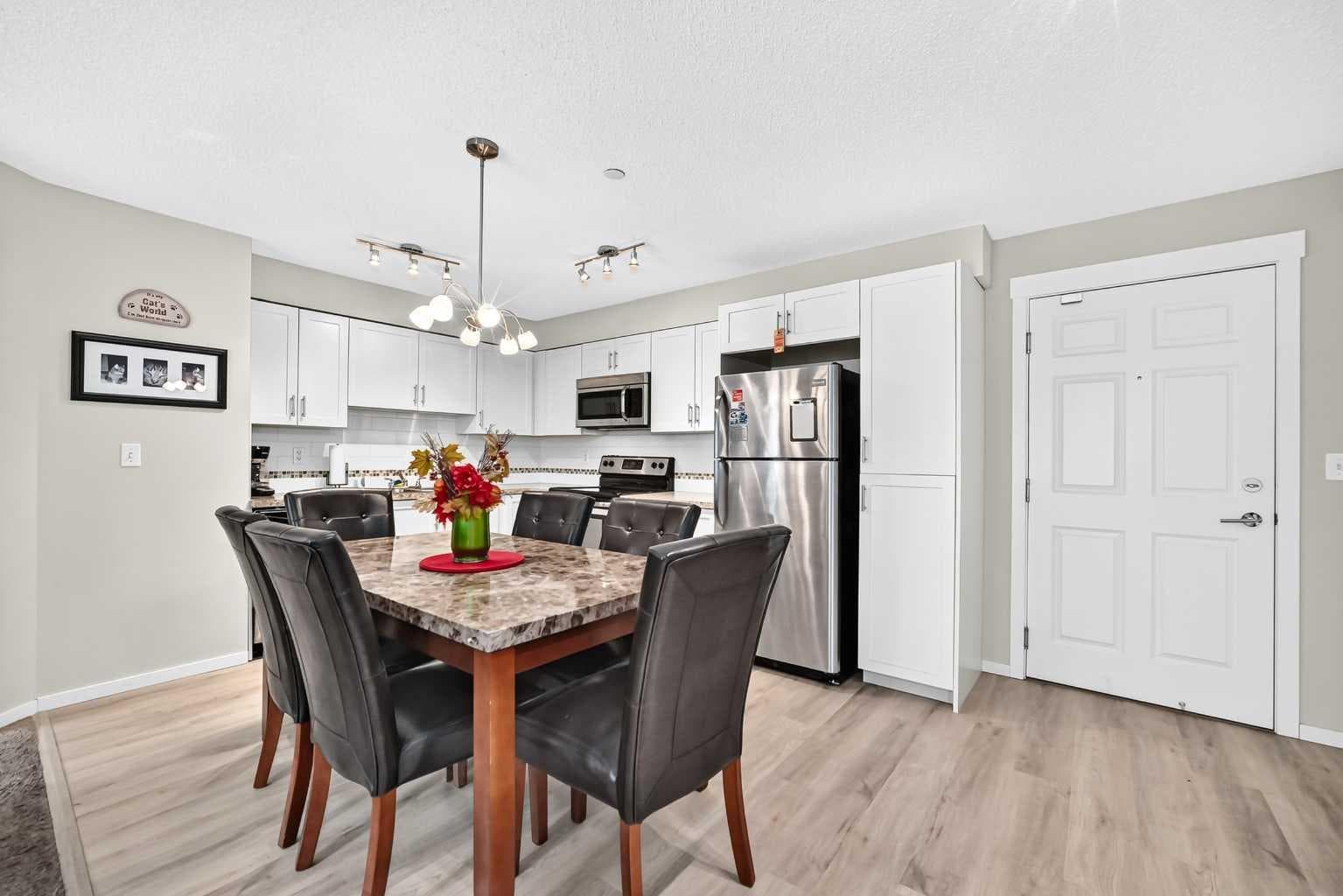 5210, 279 Copperpond Common SE