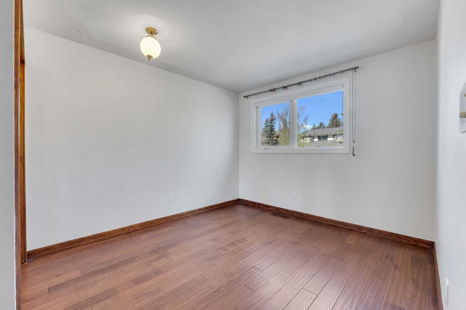 4 Edgehill Crescent NW