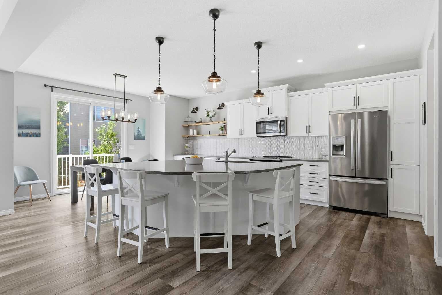 25 Yorkville Green SW