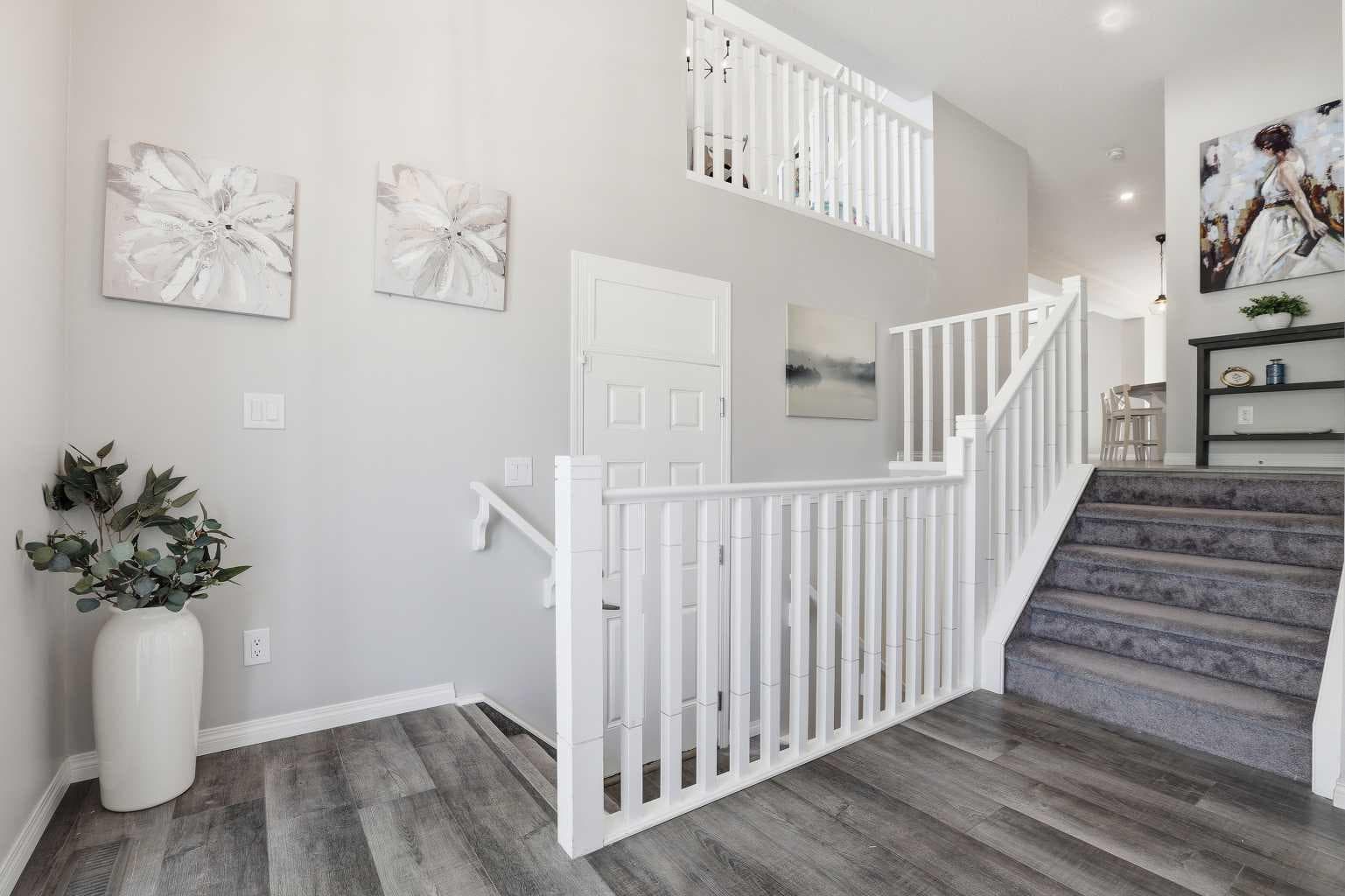 25 Yorkville Green SW