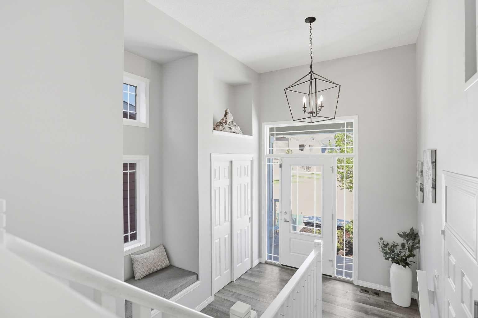 25 Yorkville Green SW