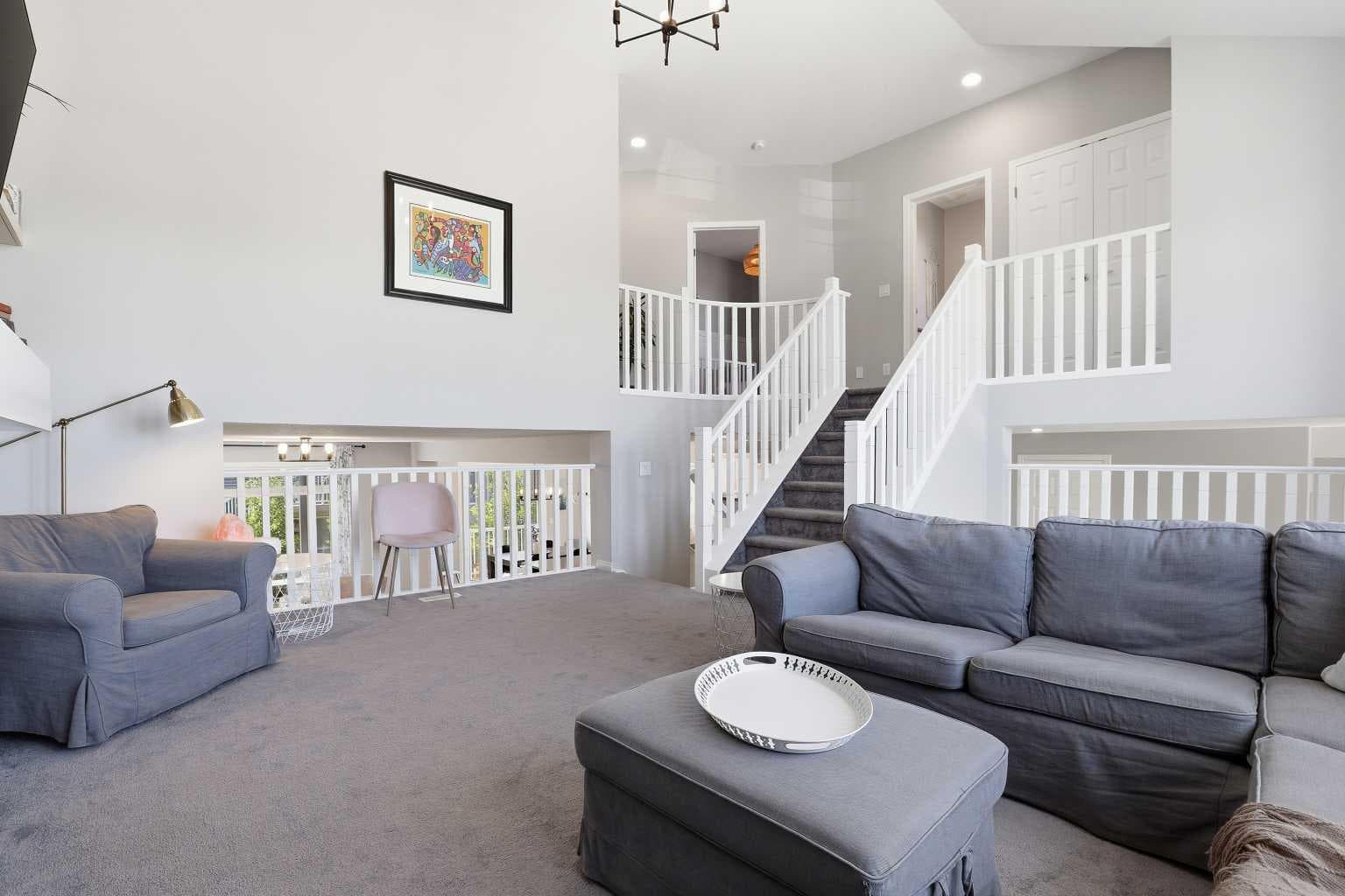 25 Yorkville Green SW