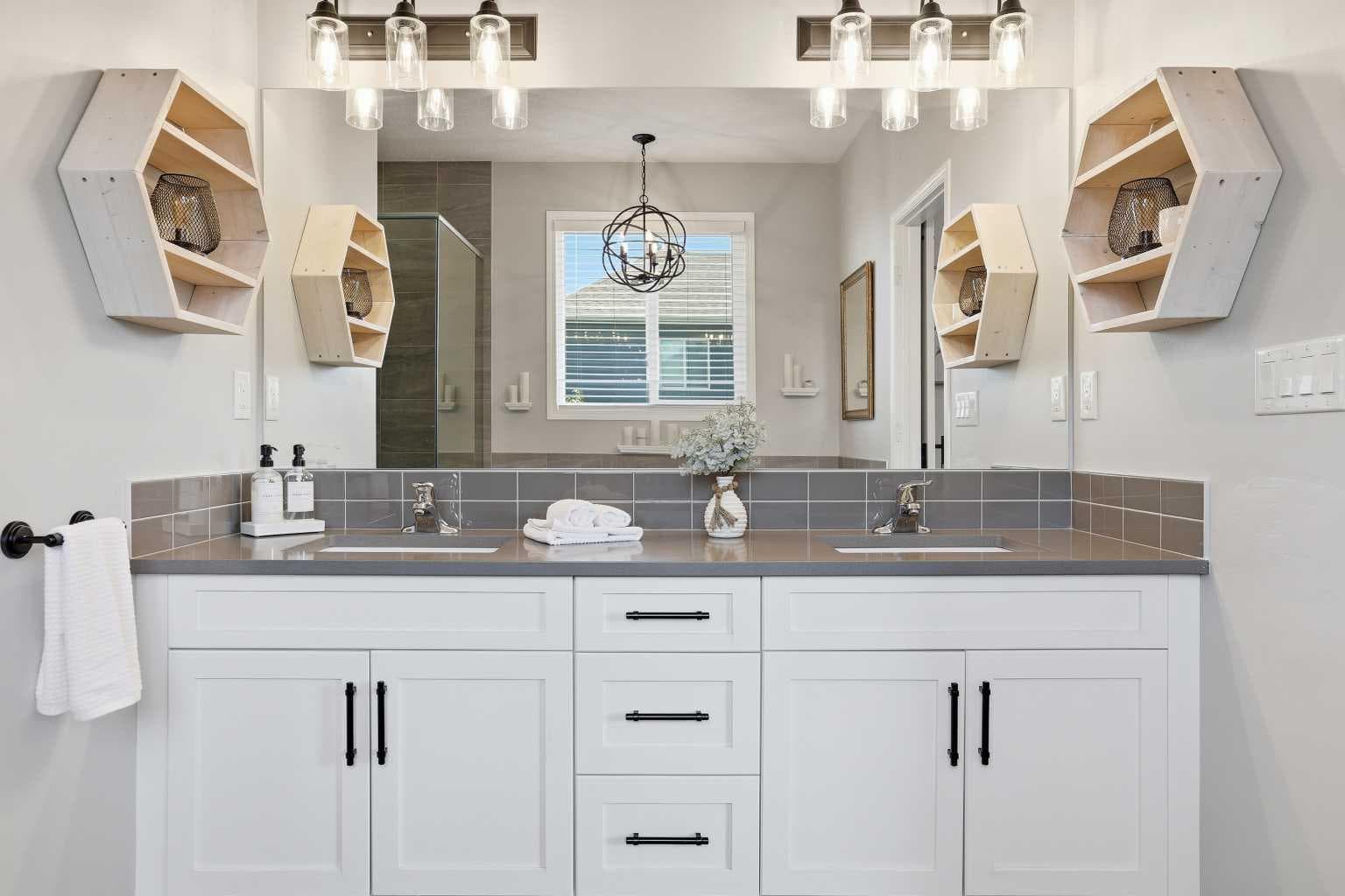 25 Yorkville Green SW