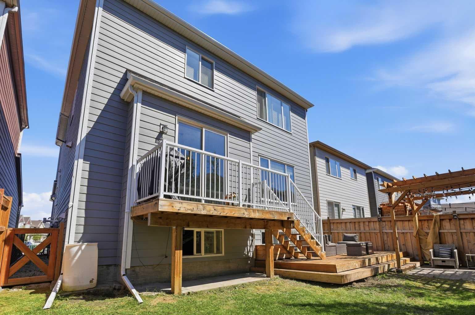 25 Yorkville Green SW