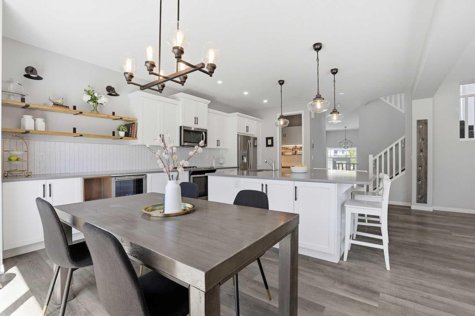 25 Yorkville Green SW