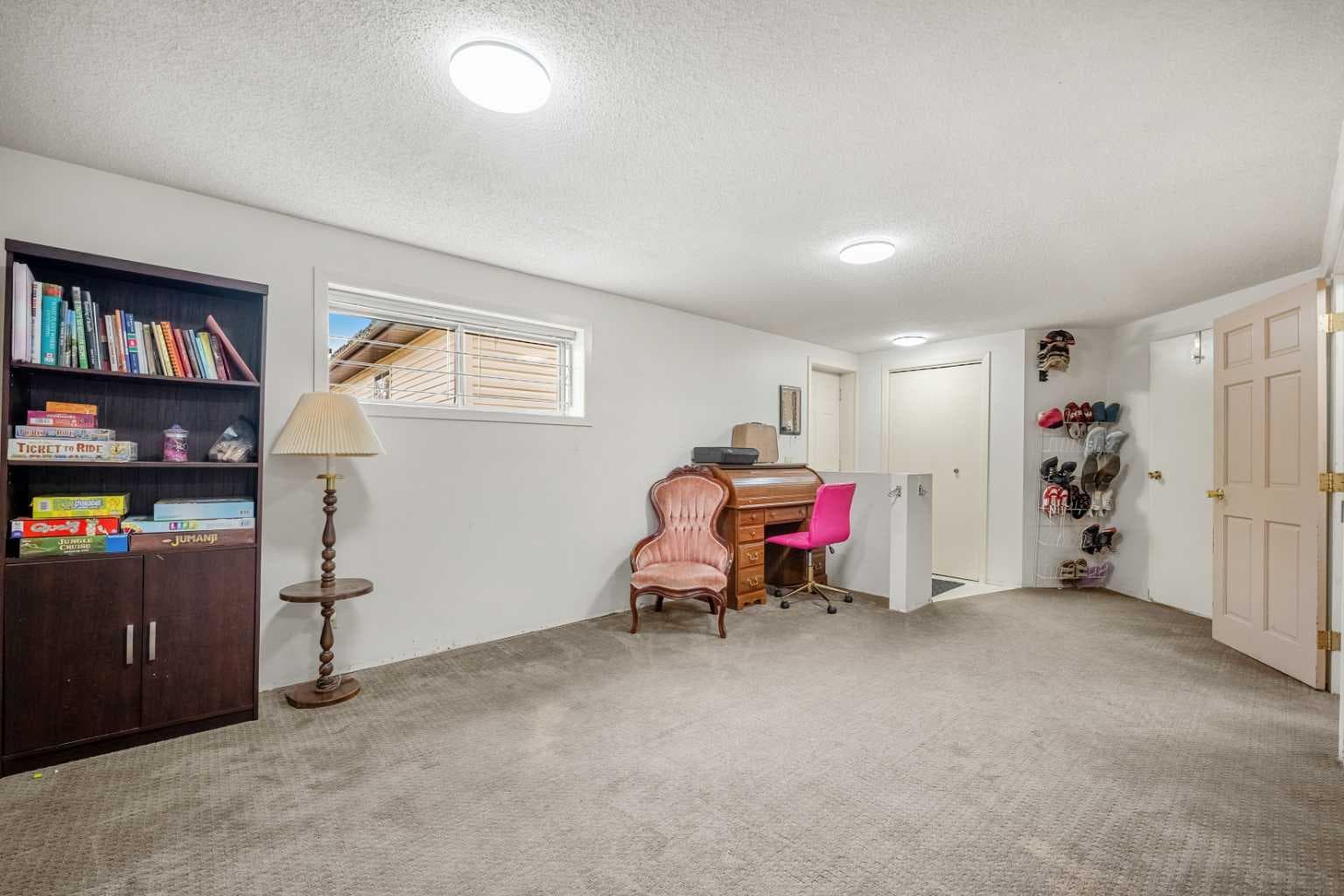 20 Bedwood Hill NE