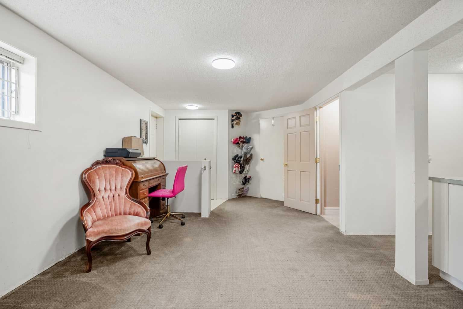 20 Bedwood Hill NE