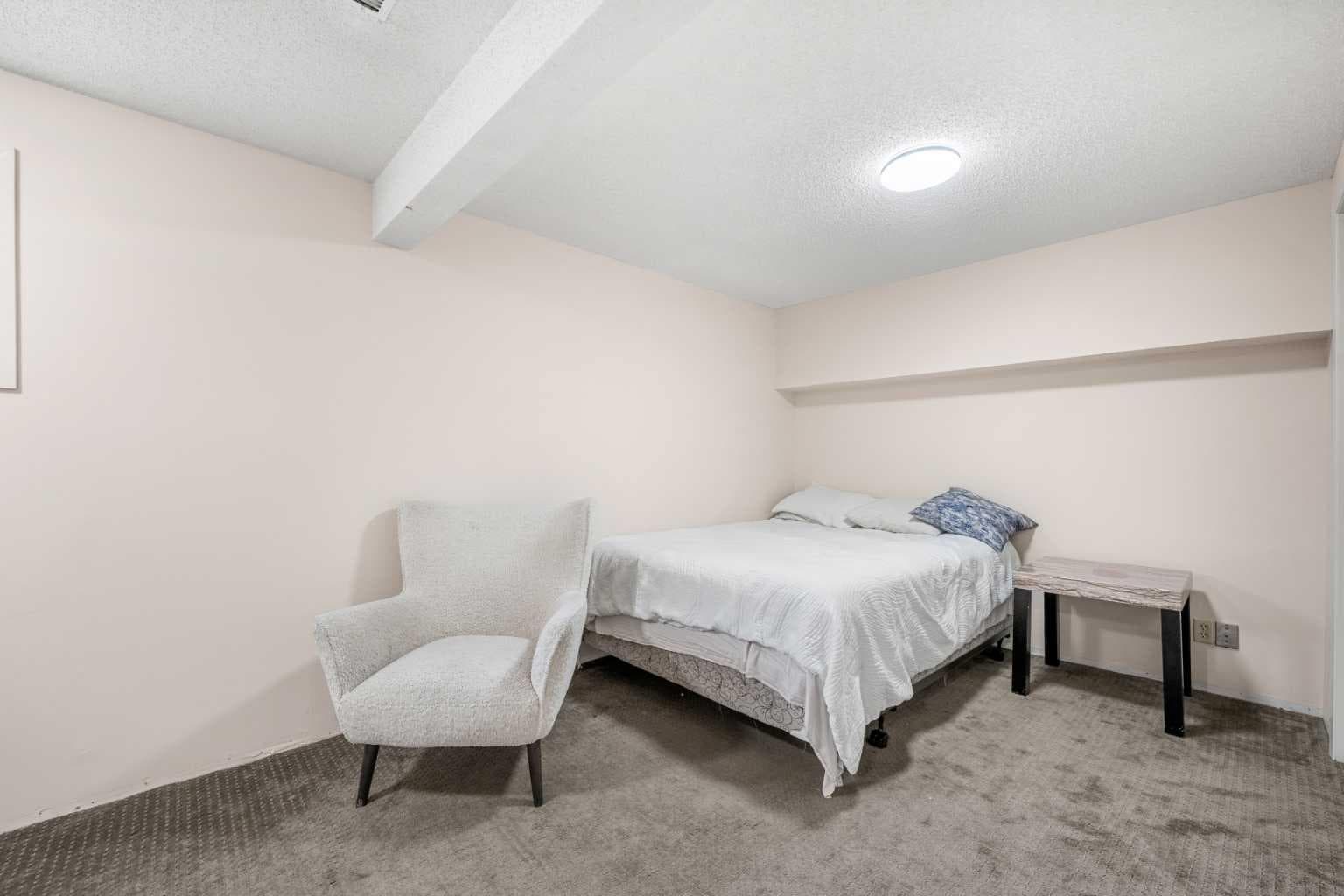 20 Bedwood Hill NE