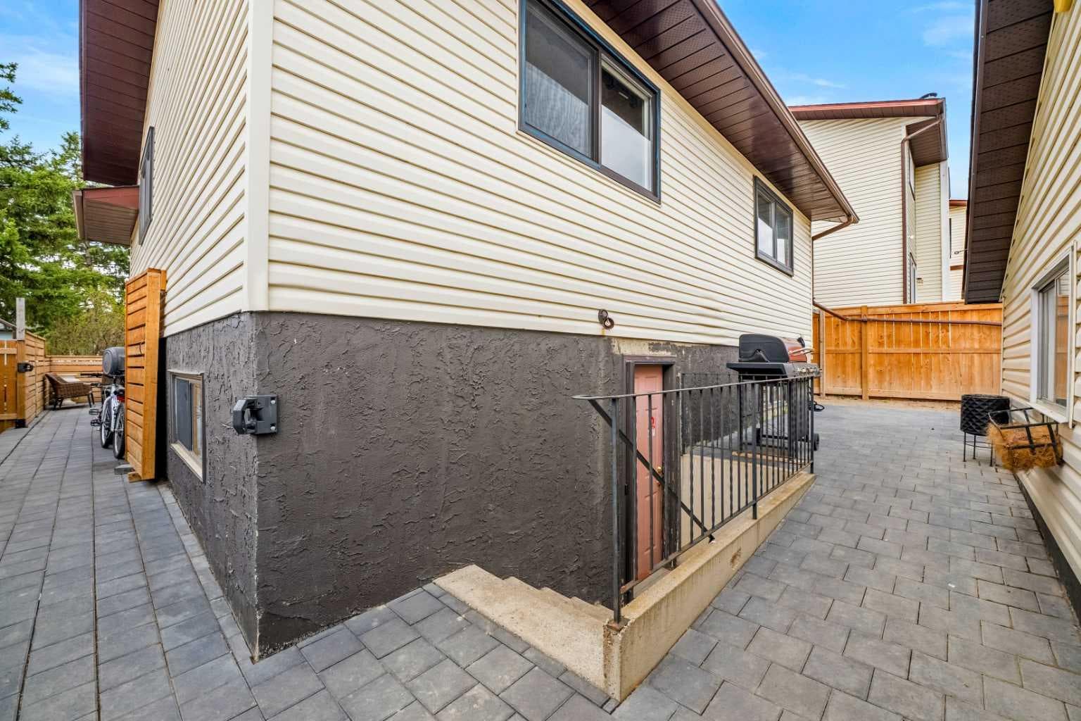 20 Bedwood Hill NE