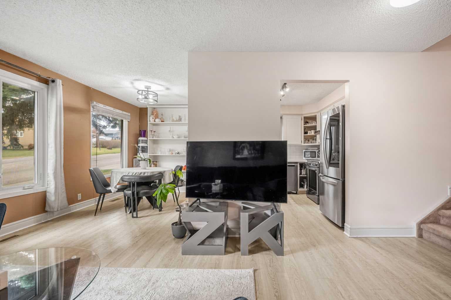 20 Bedwood Hill NE