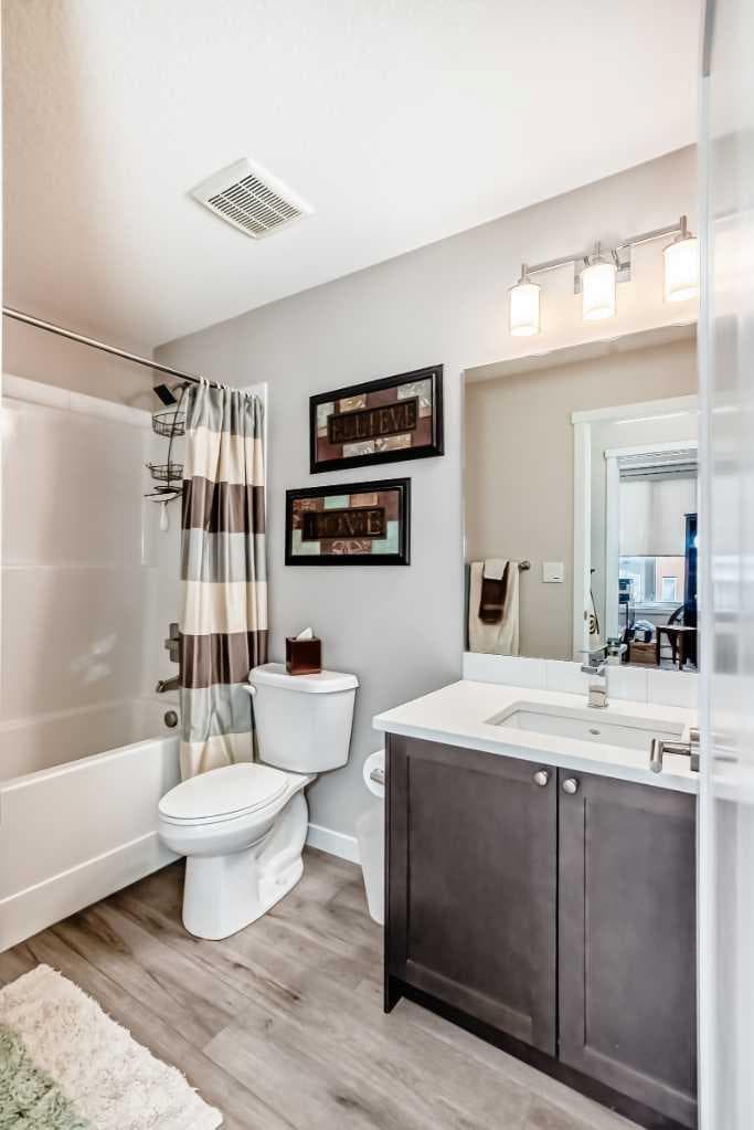 402, 30 Shawnee Common SW