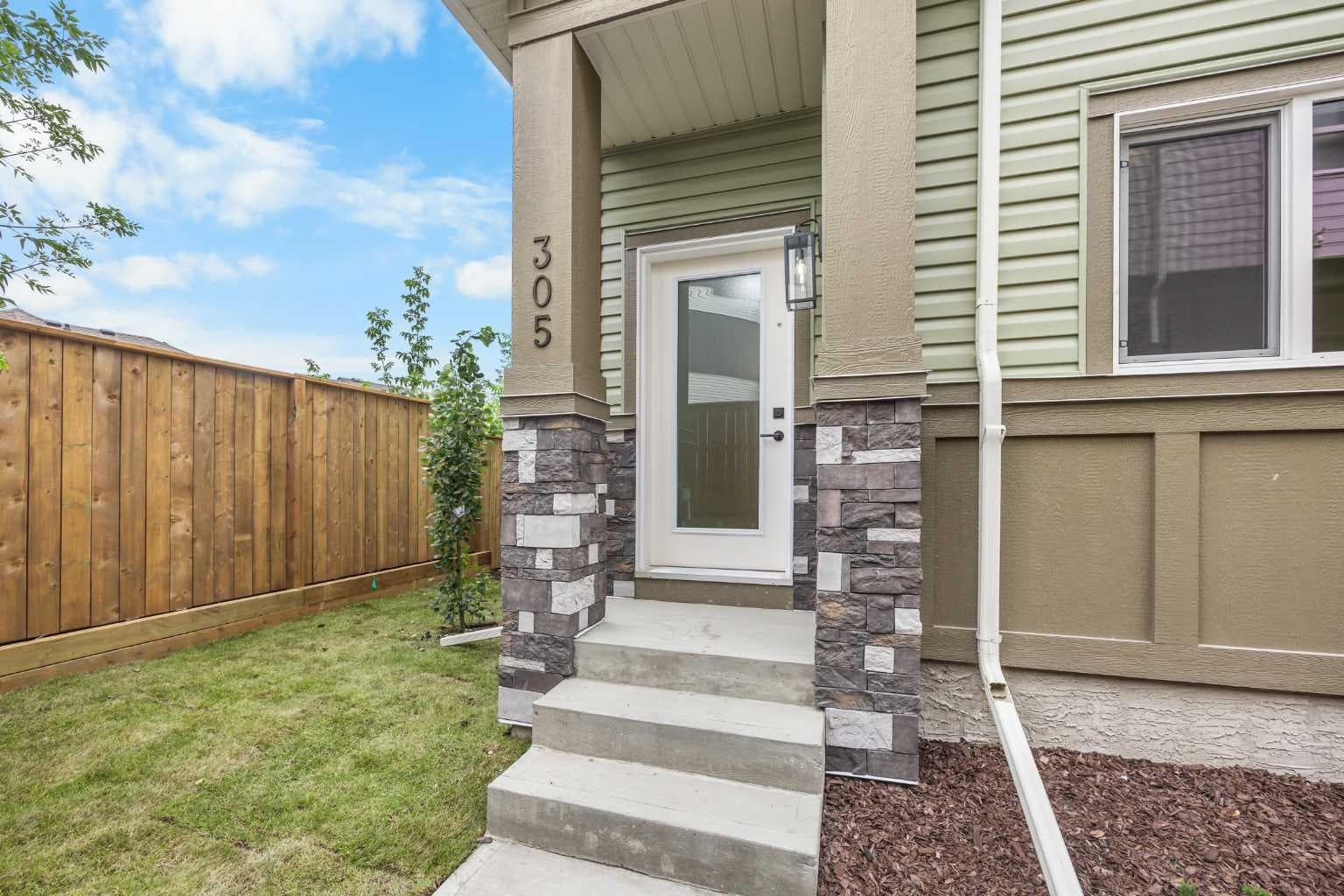 305, 67 Panatella Square NW