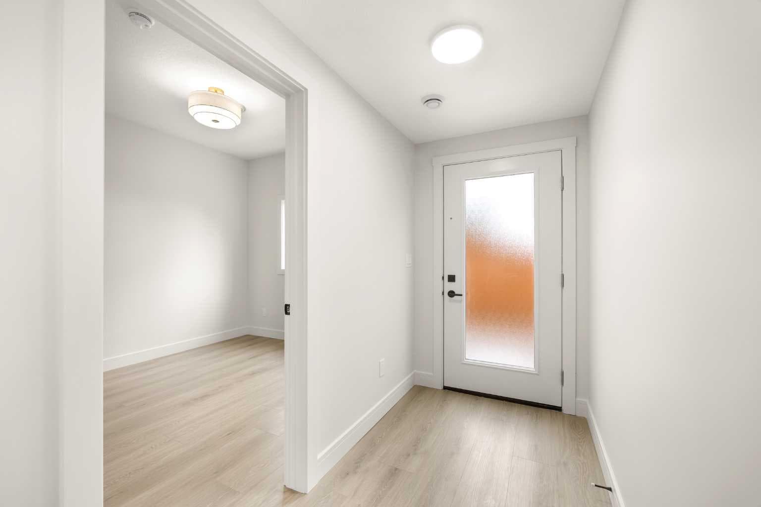 305, 67 Panatella Square NW