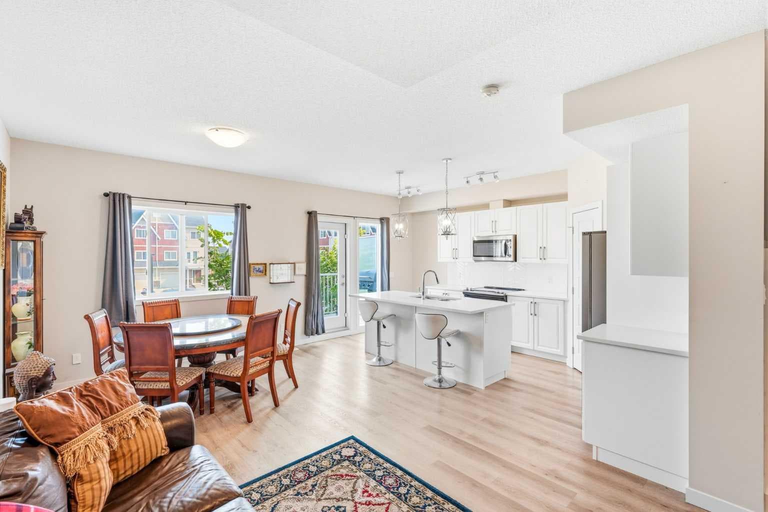 308, 32 Red Embers Parade NE