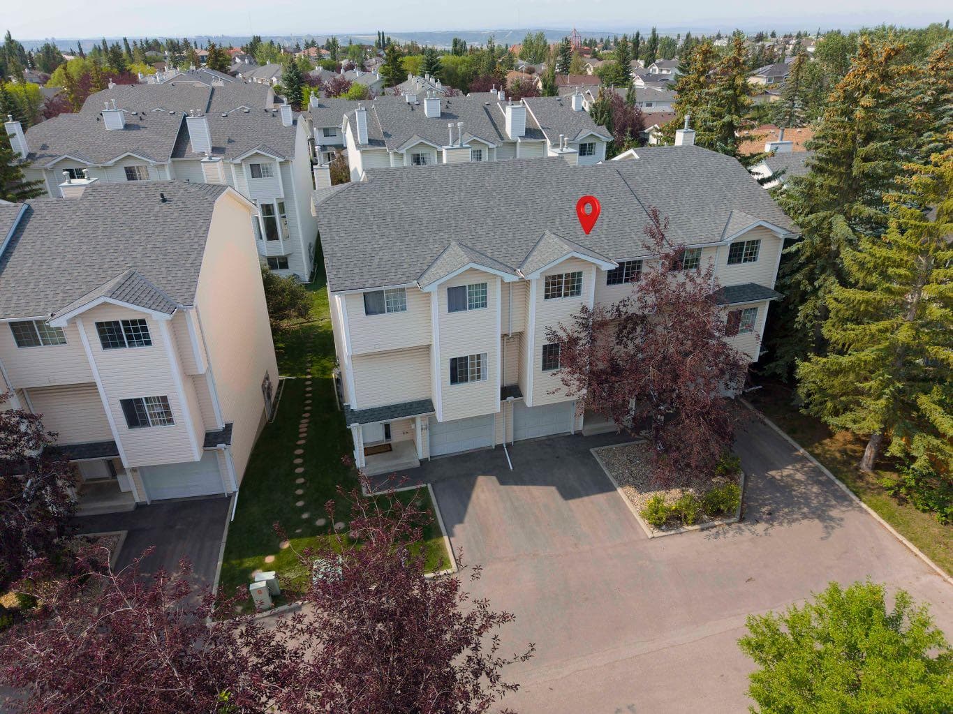 623 Hawkstone Manor NW