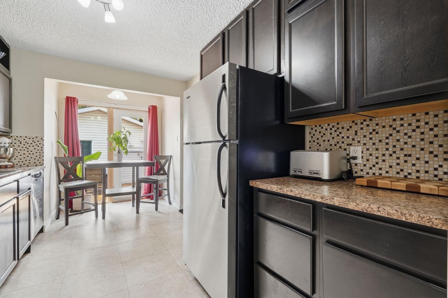 1037 Regal Crescent NE