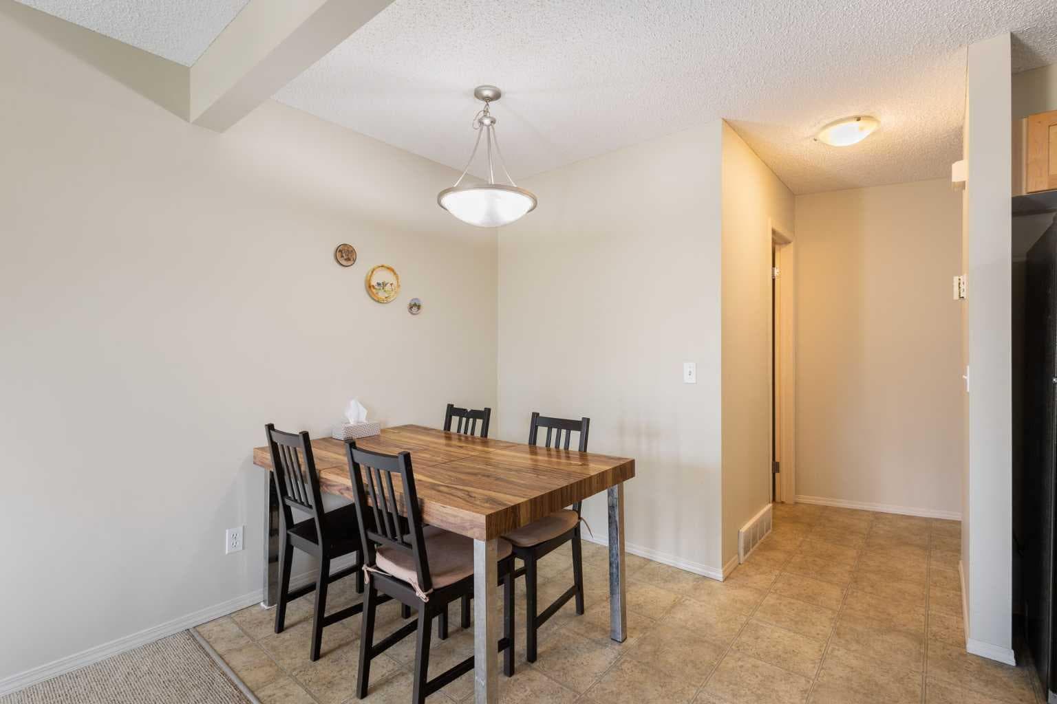 17 Panatella Villas NW