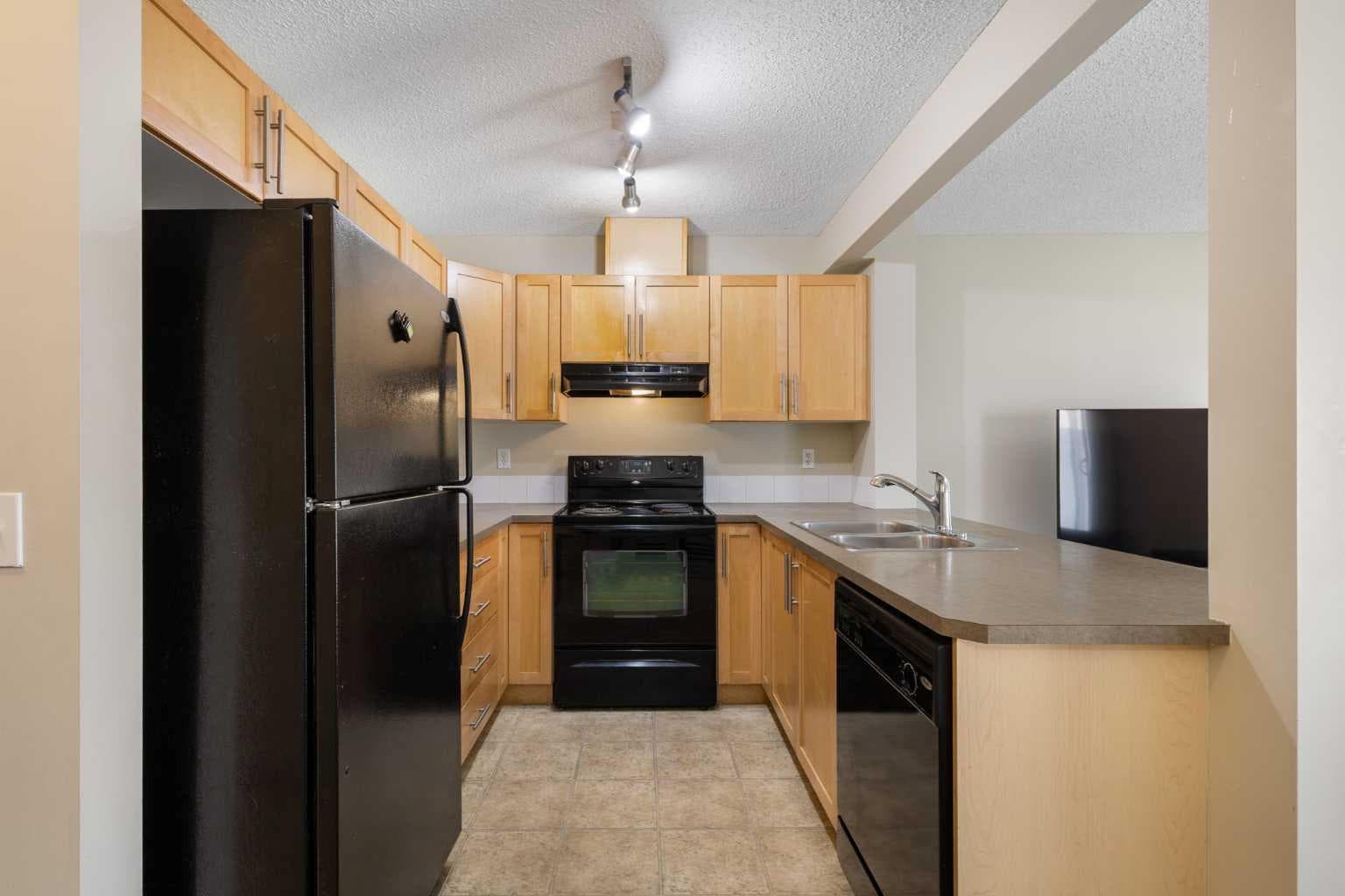 17 Panatella Villas NW