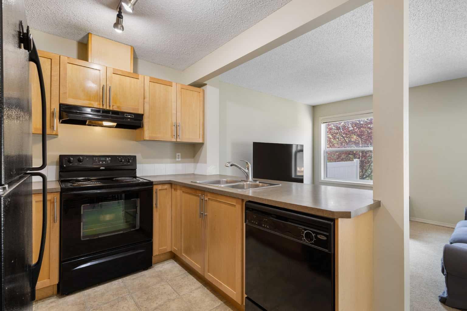 17 Panatella Villas NW